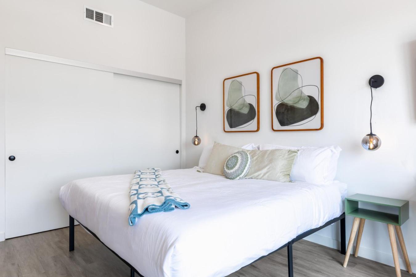 The Loft Retreat - 1mi To Dtla - Walk To Dodger Stadium *